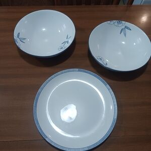 Calvin Klein Bowls salad Serving Bayard Serving Set Of 2 10.5 Bowls 1 Plate